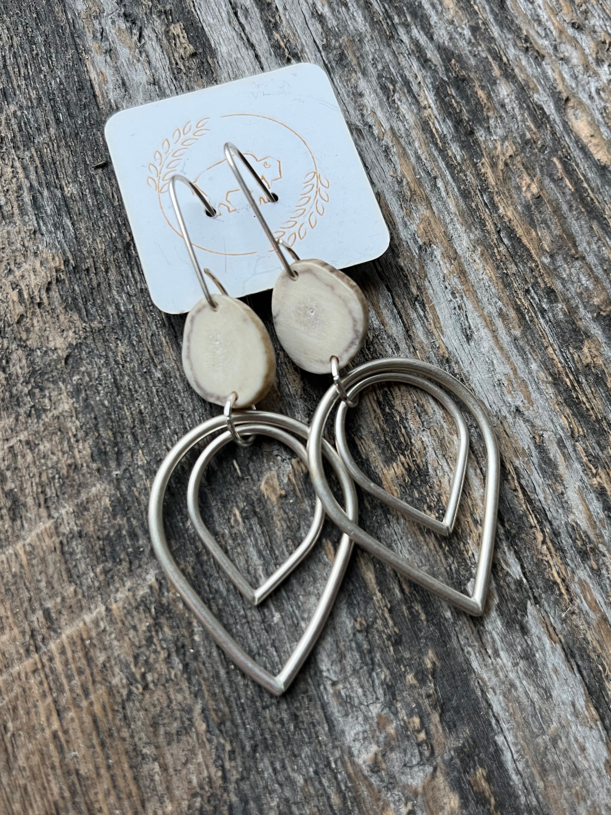 Sheppards Hook - Tulip Earrings - Tulip117