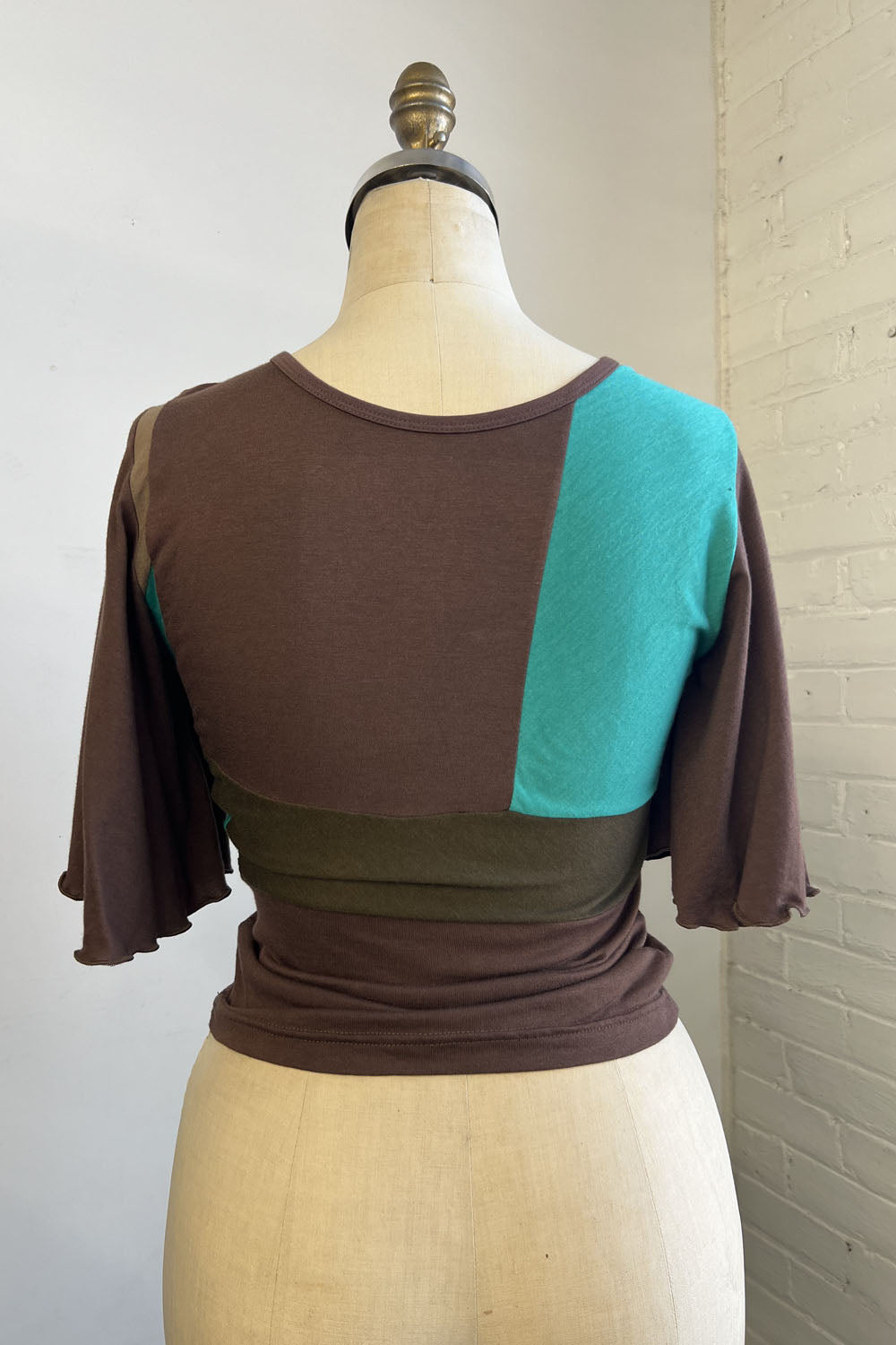 RESALE -ZW Twist Top- XS/S- French Roast- RE253
