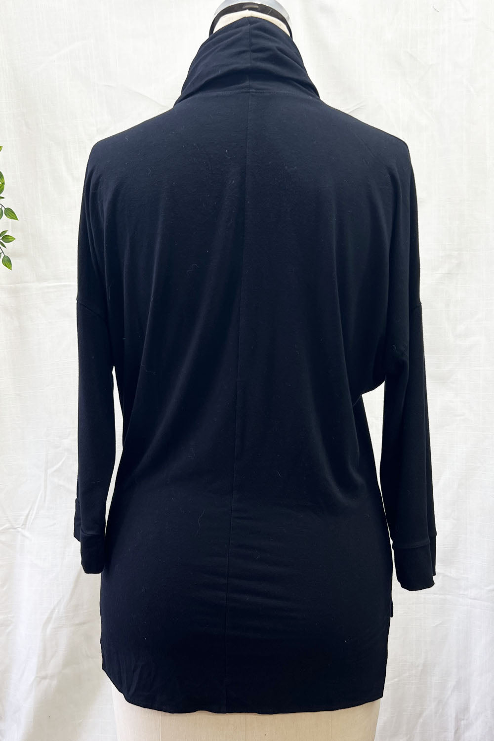 RESALE - Bamboo Top - S -Black- RE376