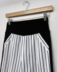 REVENTE - Pantalon Promenade - P - rayé noir/blanc - RE623