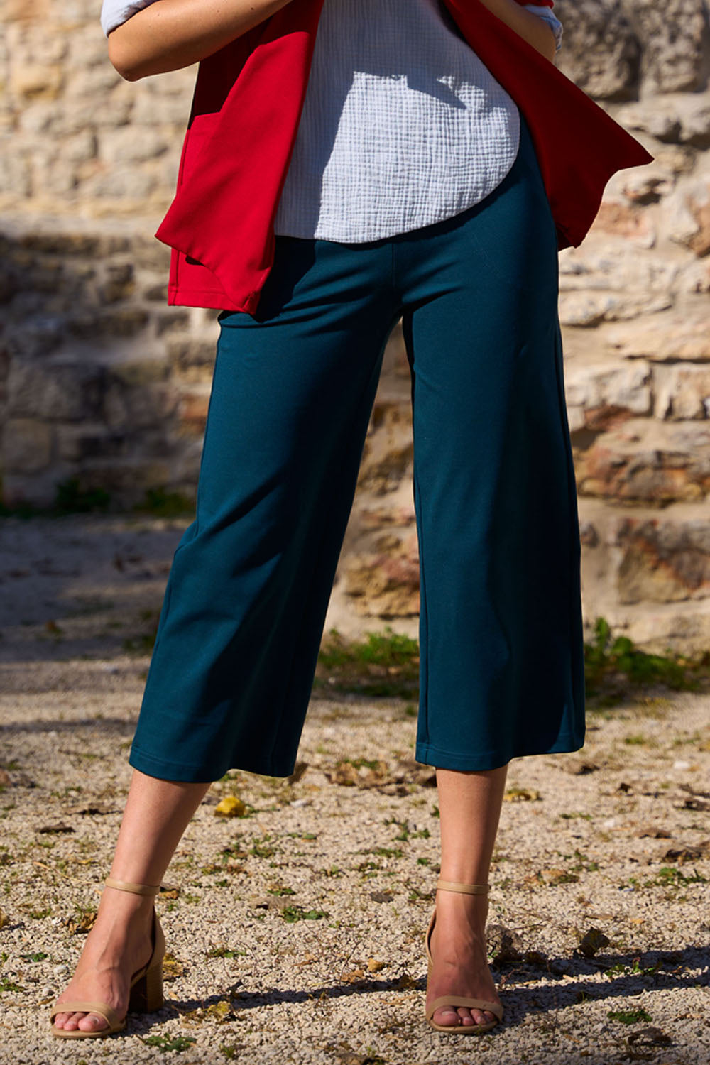 Emily Capris – Women's Ponte Capri Pants | Sustainable Stretch