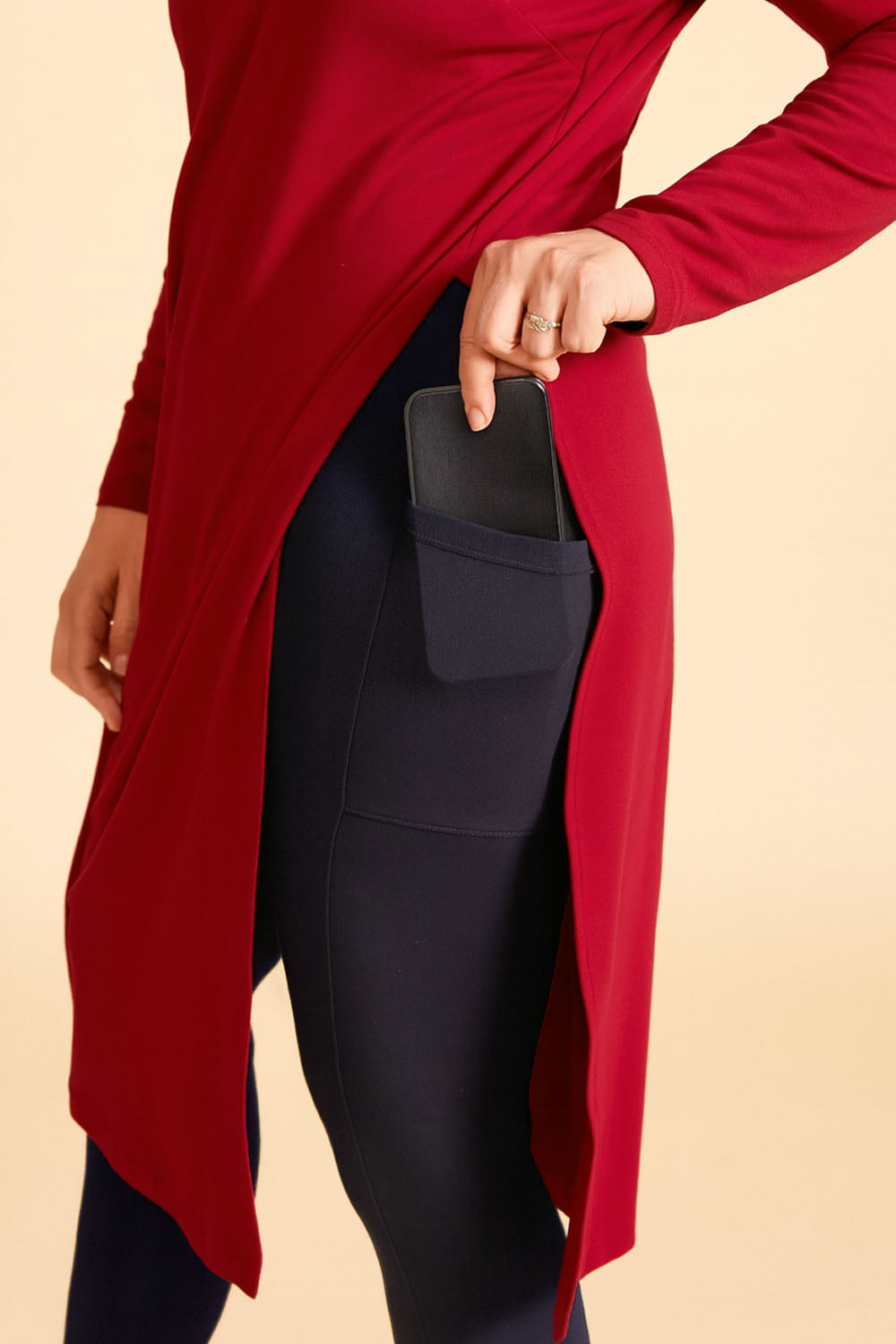 Women's Bamboo Fleece Leggings with Pockets – Anne Mulaire