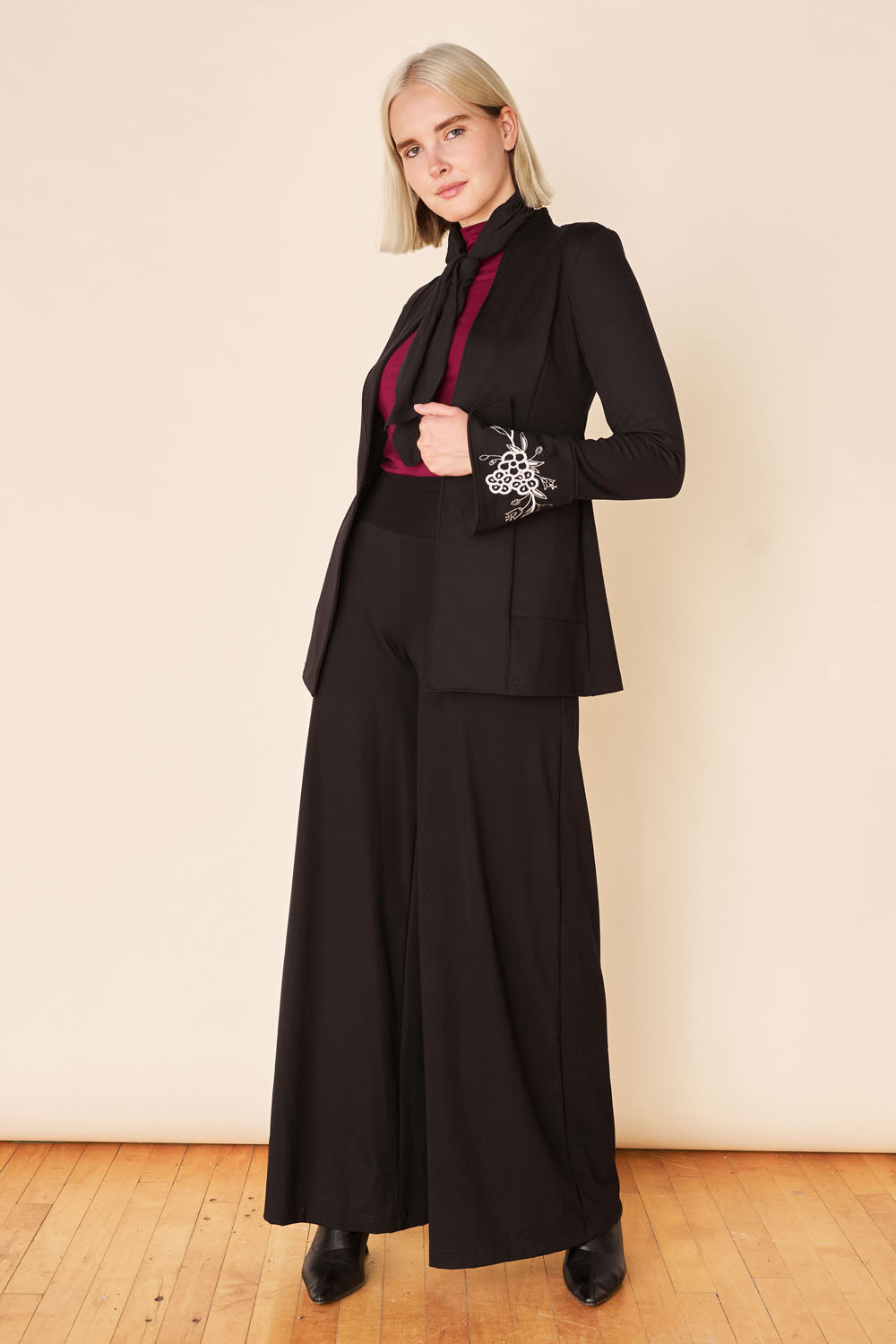 DELPHINE Cuff Blazer