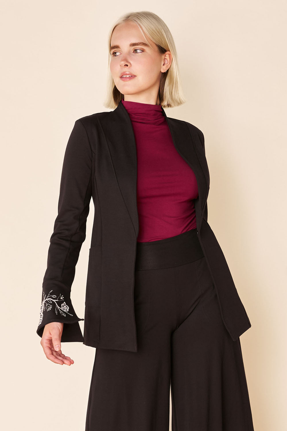 DELPHINE Cuff Blazer