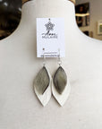 MJ - Boucles d'oreilles Feuille en peau de phoque - petit – blanc