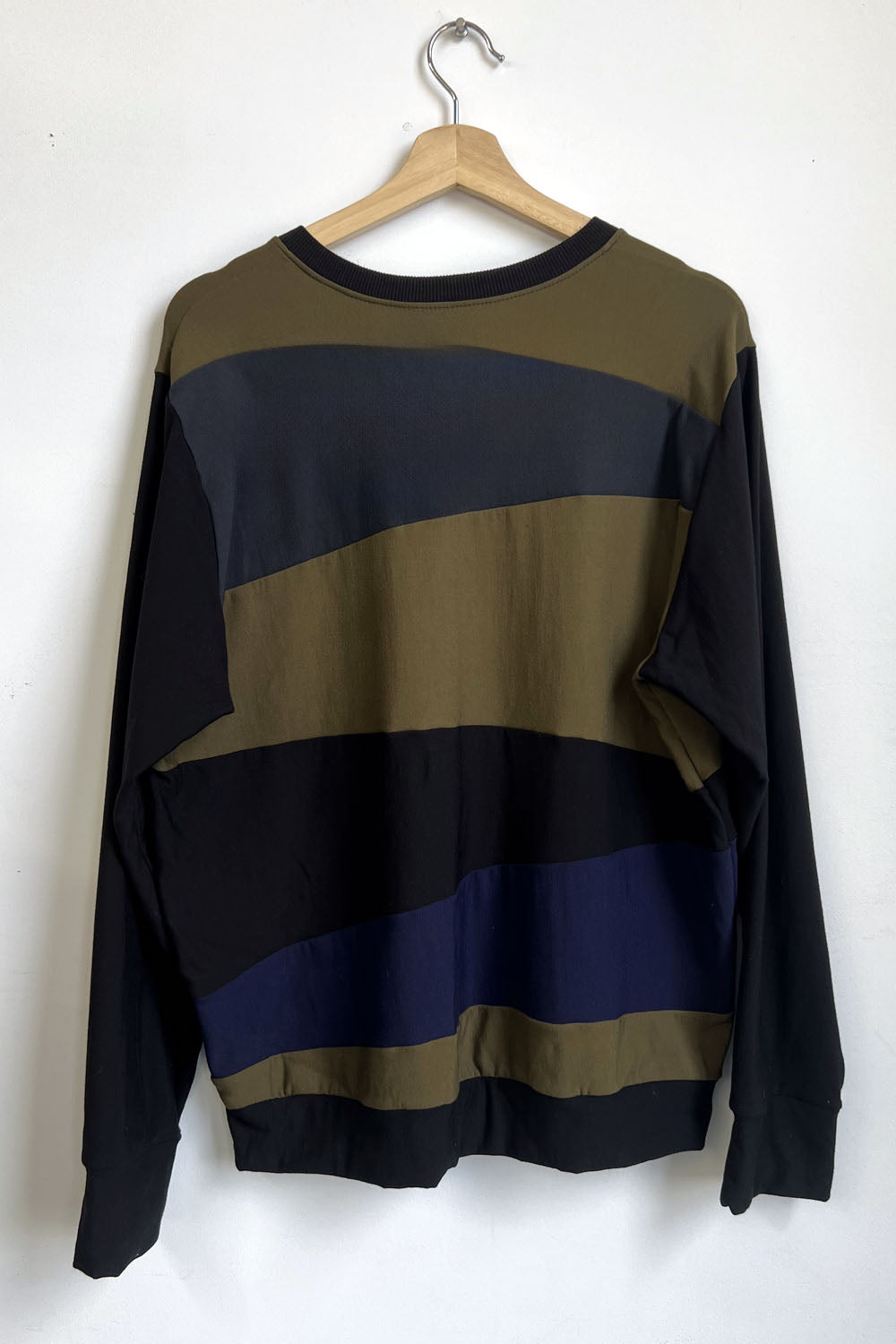 ZW Sweater - M