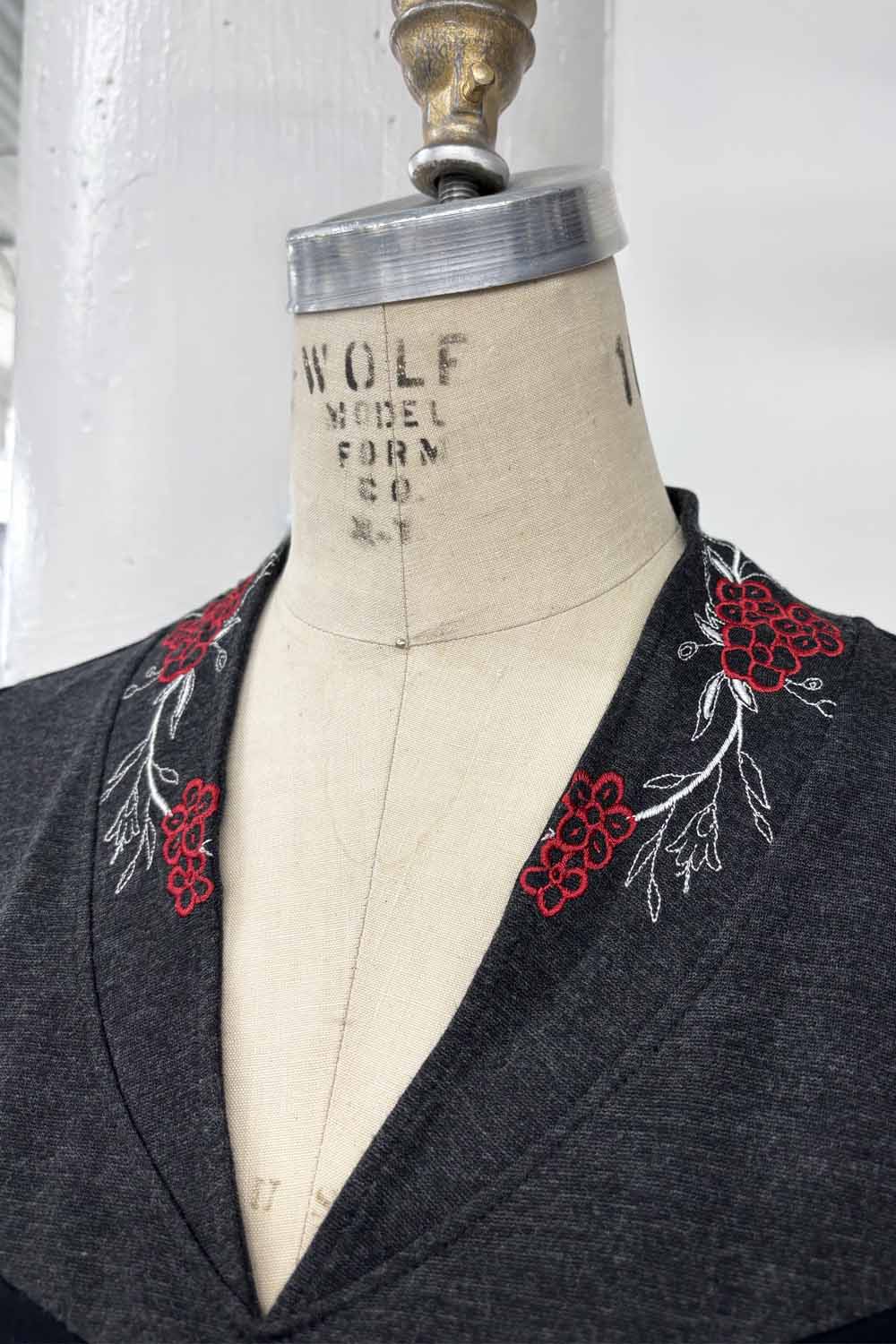 RESALE - Red River Blouse - Black/Charcoal - Large - RE648