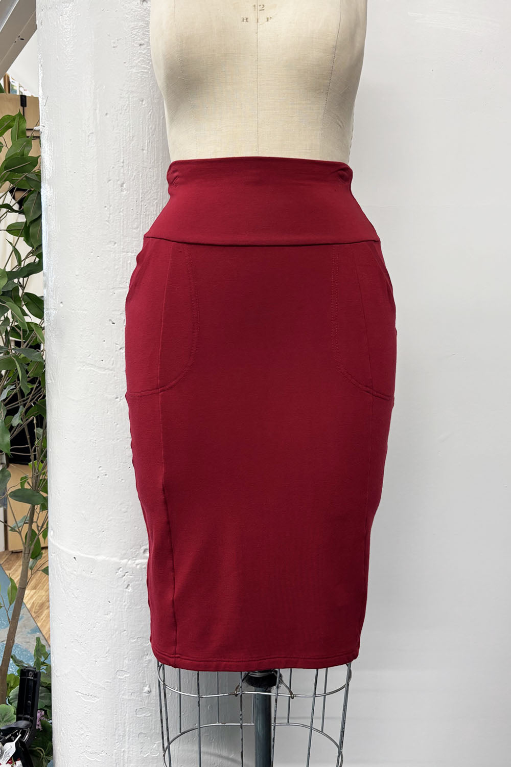 RESALE - Penelop Skirt - scarlet - S - RE662