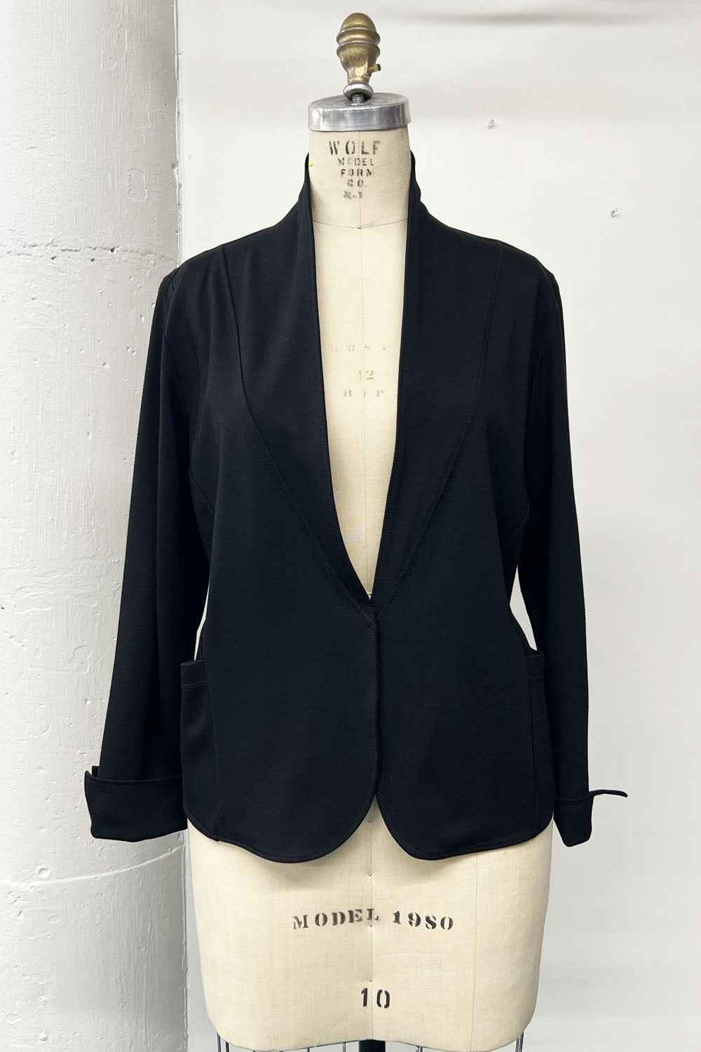 RESALE - Classic Blazer - Black - Large - RE677