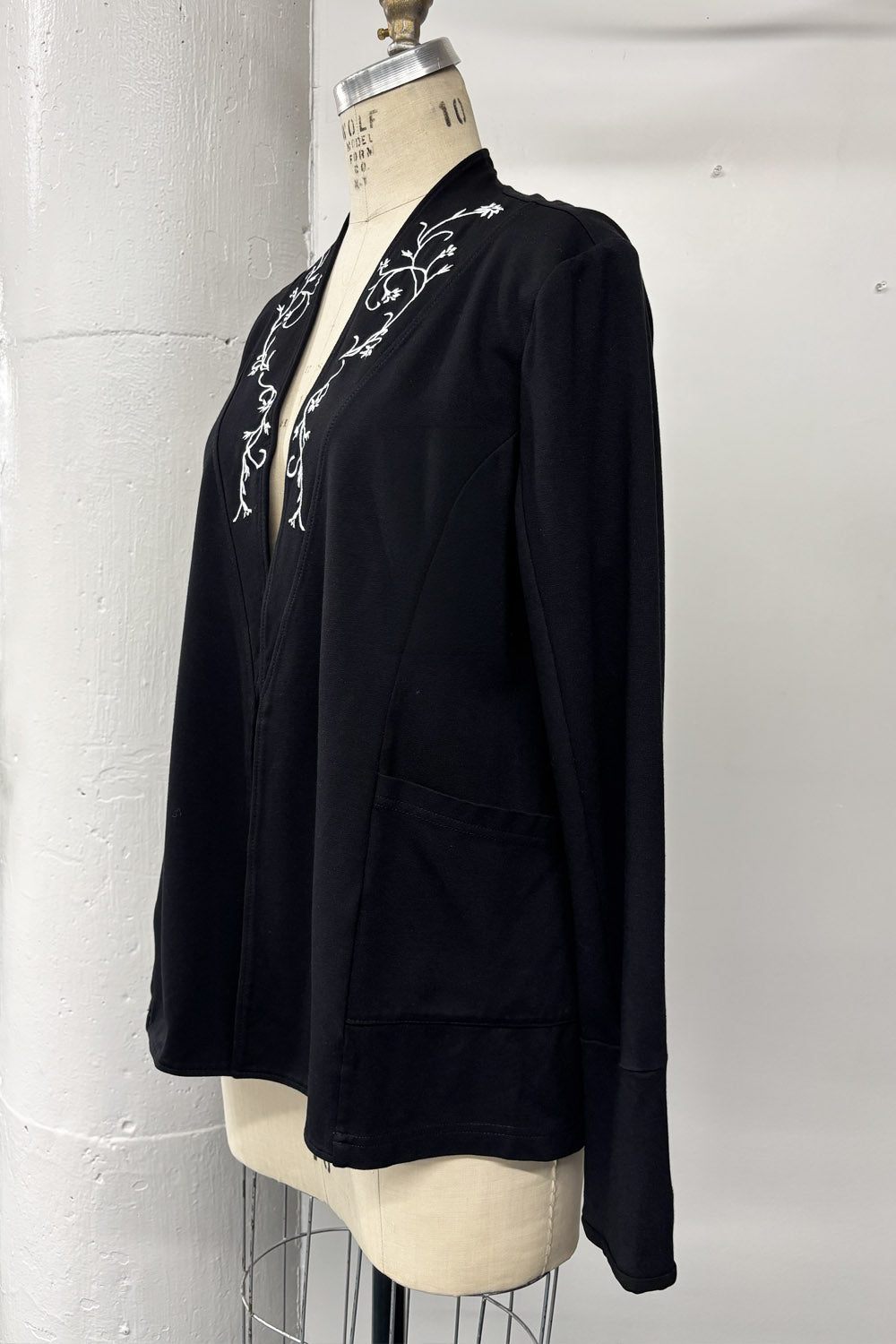 RESALE - Riel Blazer - Black - XL - RE699