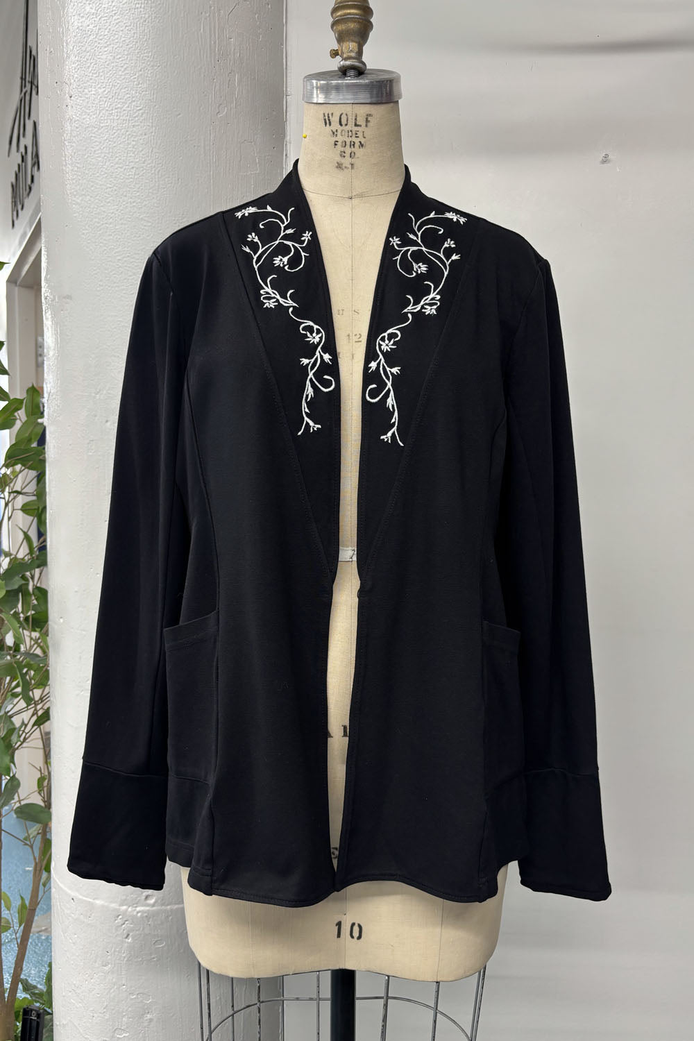 RESALE - Riel Blazer - Black - XL - RE699