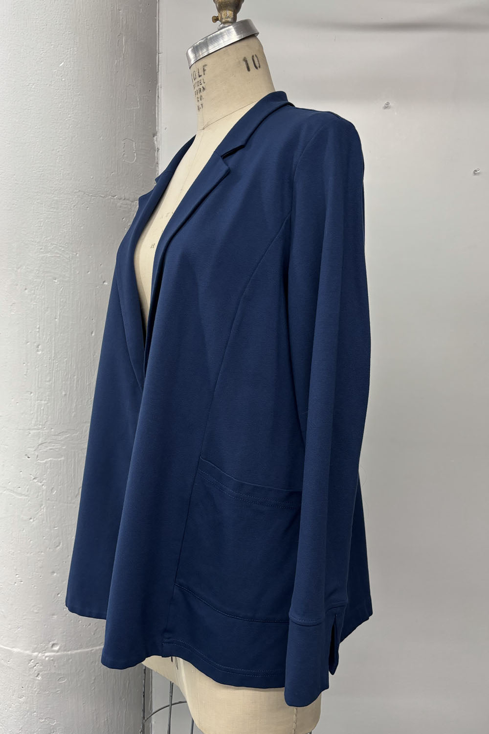 RESALE - Oakley Blazer - Indigo - L   - RE702