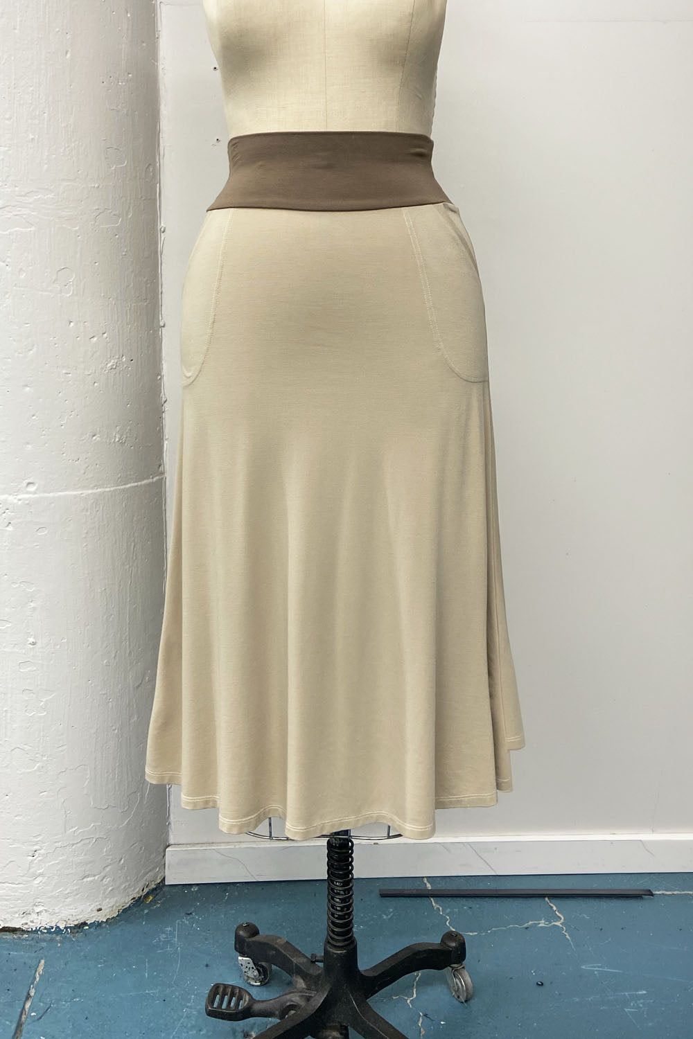 RESALE - Lucy Skirt - Sand - S  - RE709