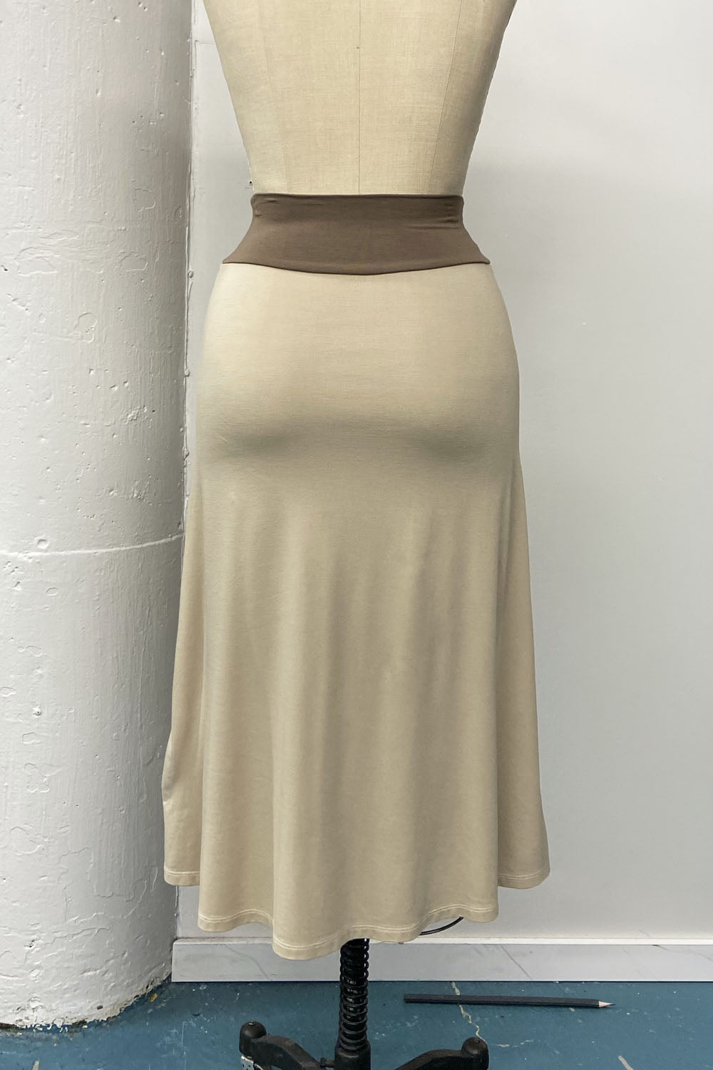 RESALE - Lucy Skirt - Sand - S  - RE709