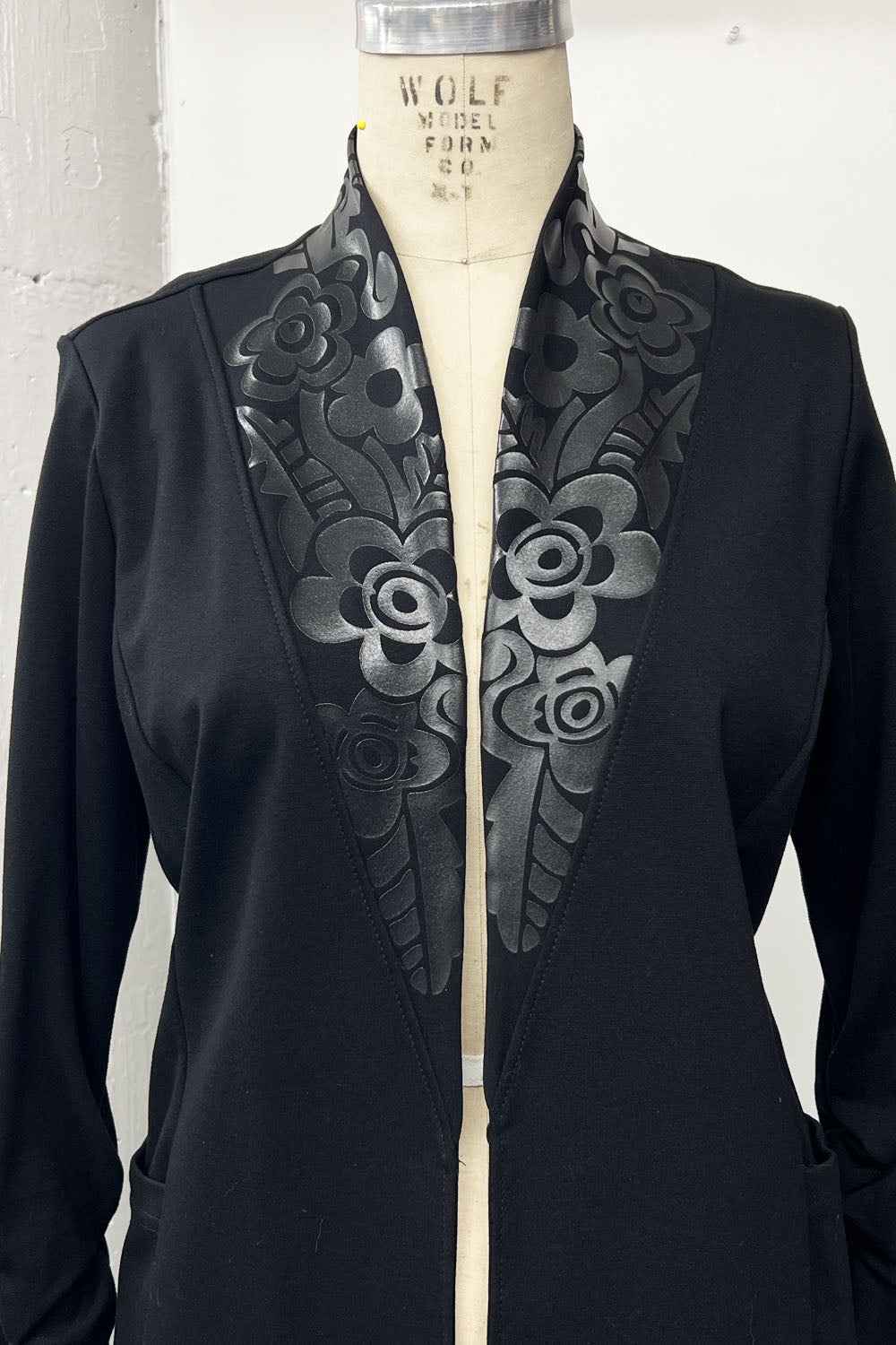 RESALE - Prairie Pride Long Blazer - Black/black - Large - RE679