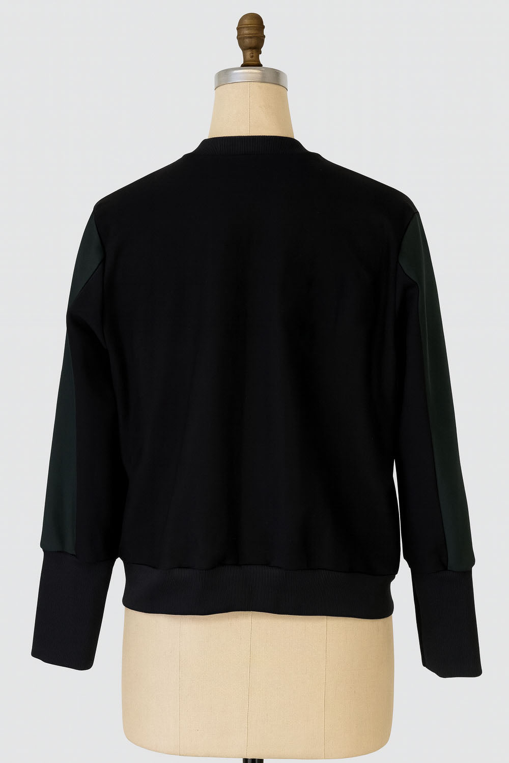 Bomber Dumont