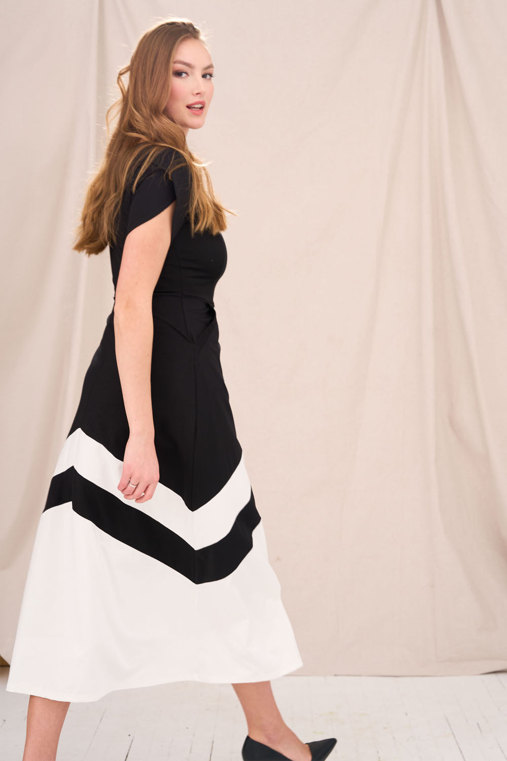 VELORA Dress
