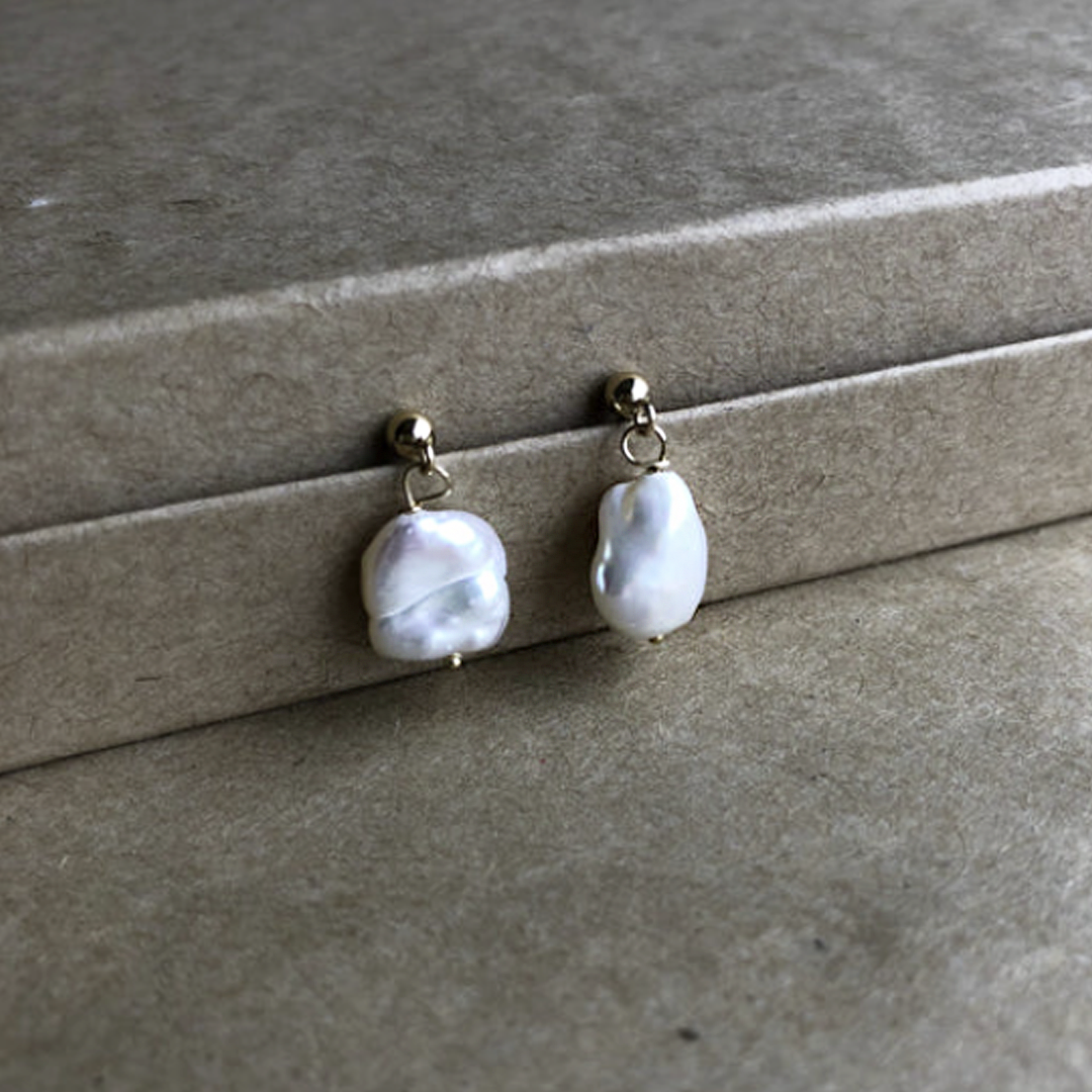 Naked Sage - Boucles d&#39;oreilles perlées Baroque (Argent &amp;amp; doré)